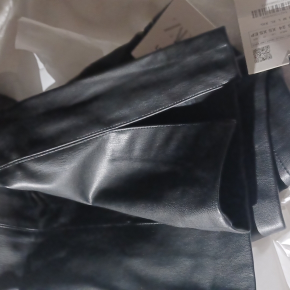 Zara faux leather high rise leggings size XS NEW - Picture 9 of 9
